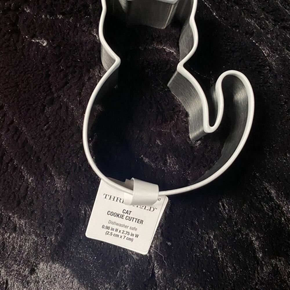 Dog: Threshold Animal metal cookie cutters. Dog.